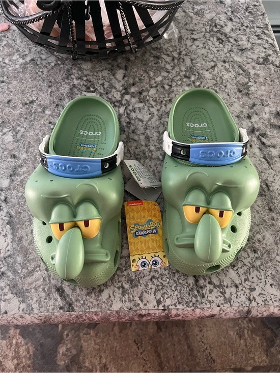 CROCS Shoes - NWT CROCS Squidward